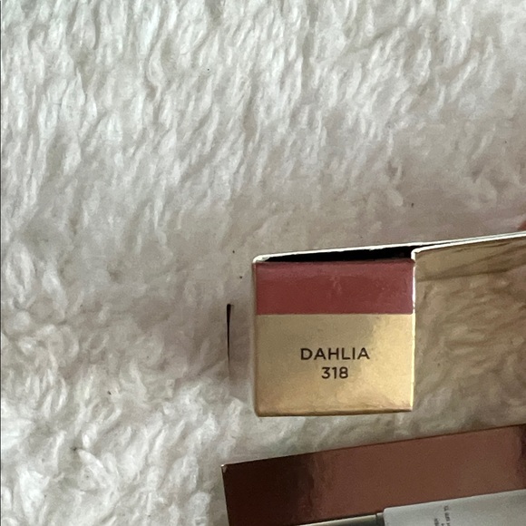 New Hourglass Makeup travel sizes set - Picture 3 of 3